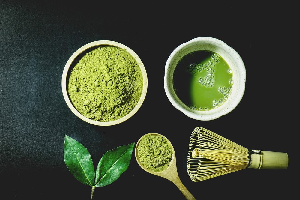 碾茶と抹茶
